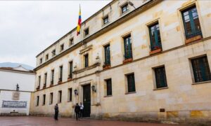 Colombia expresa “gran preocupación” y pide unidad regional ante advertencia de Trump