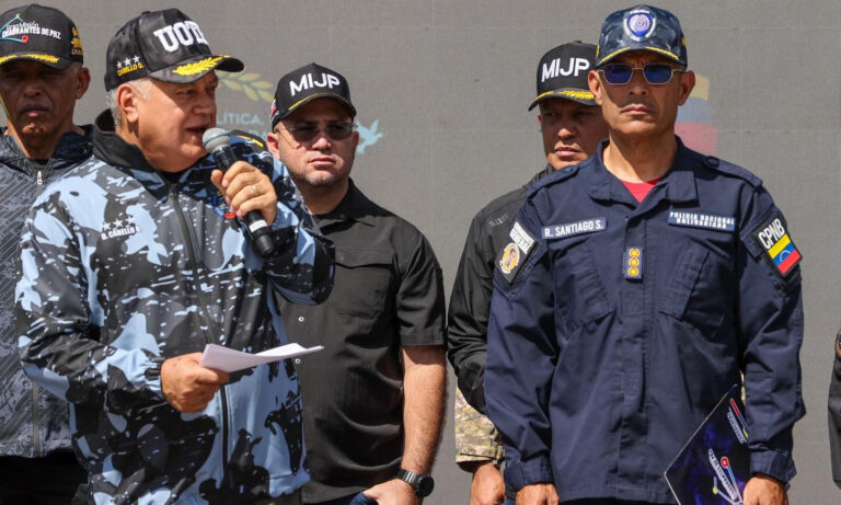 Cabello ataca a “oposición extremista y estúpida” por “aliarse con delincuentes”