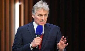 El Kremlin considera potencialmente “muy peligrosa” situación en torno a Venezuela