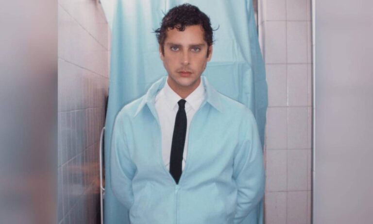 El actor y cineasta español Eduardo Casanova anuncia que tiene VIH