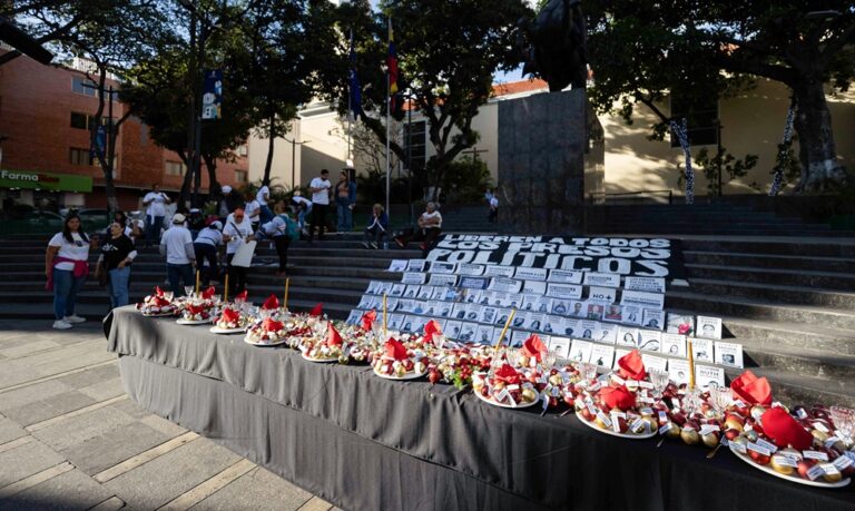 Familiares de presos políticos exigen liberaciones antes de Navidad