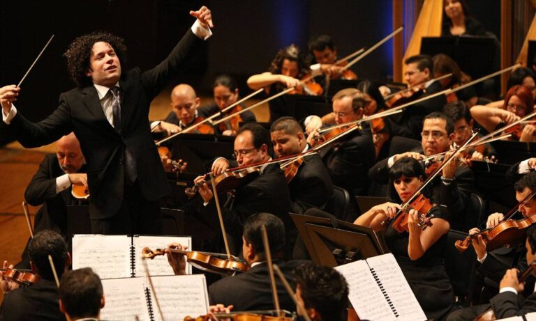 Aplazan conciertos de Dudamel en España por restricciones aéreas en Venezuela