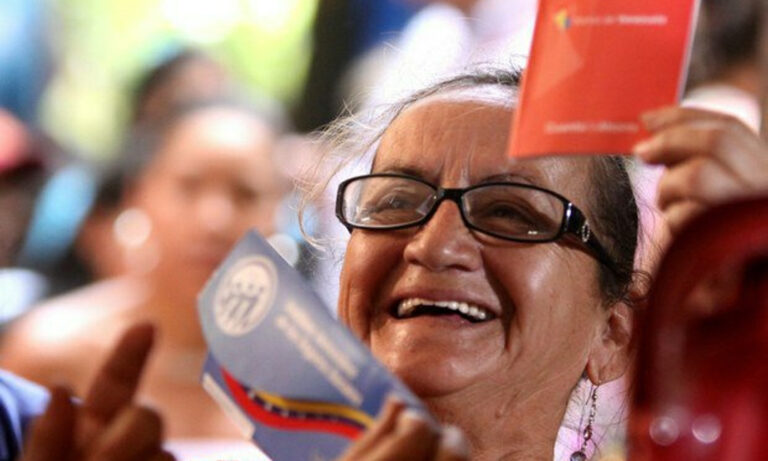 Ivss comienza crédito de la pensión en bancos: $0,45 a BCV