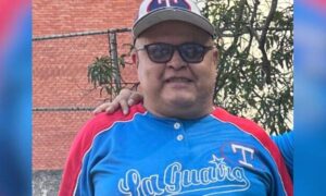 Trasladan de emergencia por neumonía bilateral al preso político Juan Iriarte en Miranda