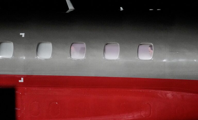 Grupo de rescate de EE. UU. que evacuó a Machado niega que Trump lo contrató