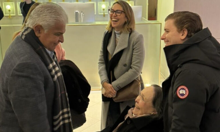 Presidente de Panamá se encuentra con la madre de Machado en Oslo
