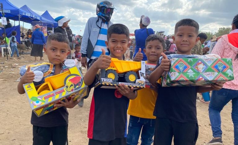 Llevan solidaridad y amor a familias que trabajan y viven en el relleno sanitario La Ciénaga