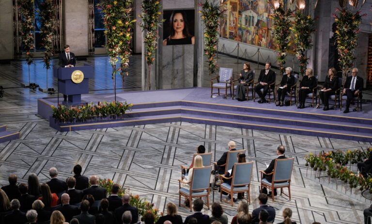 Comité Nobel insta a Maduro a dimitir y aceptar la "voluntad" del pueblo venezolano