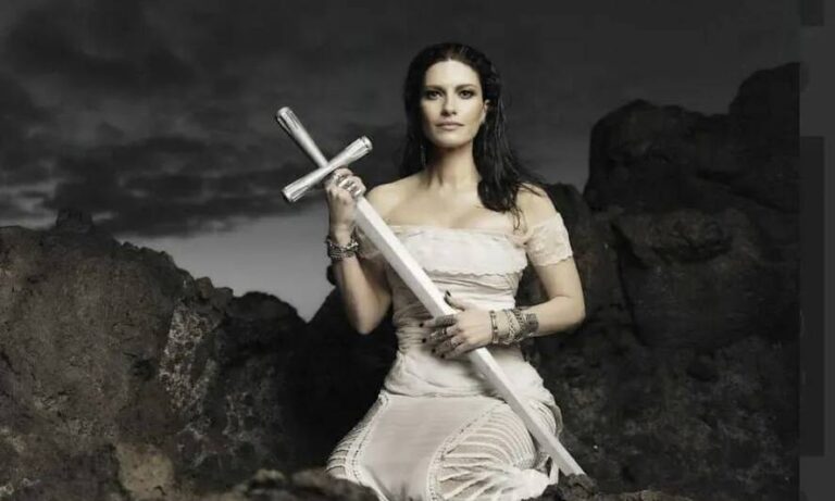 Laura Pausini presenta la lista de canciones de su álbum "Yo canto 2"