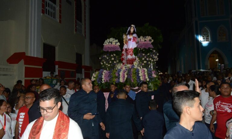 Vecinos de Santa Lucía se preparan para el día de su patrona