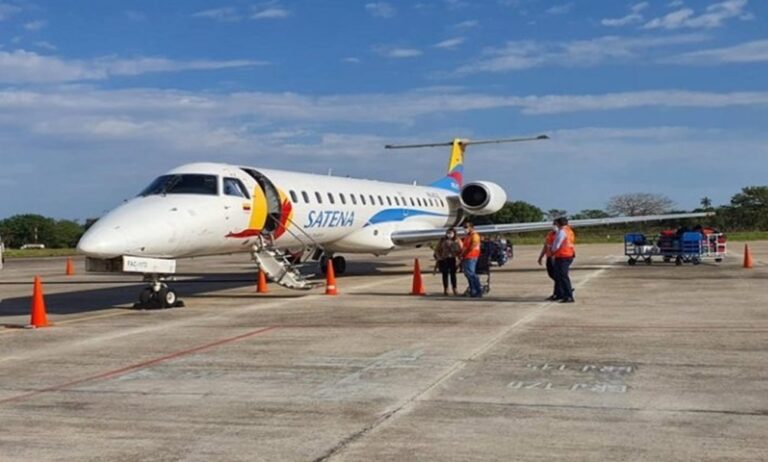 Satena también suspende temporalmente sus vuelos a Venezuela