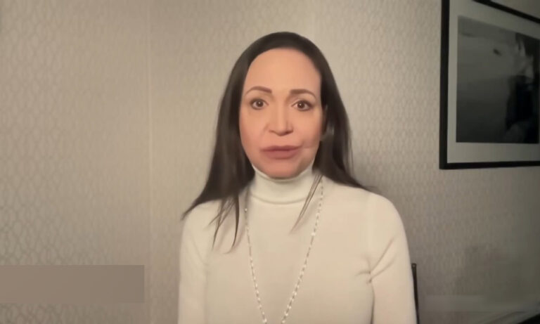 Machado dice que “apoya totalmente” la estrategia de Trump sobre Venezuela