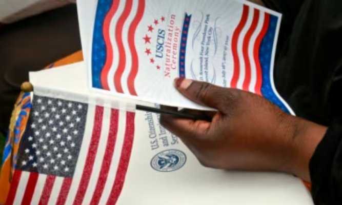 EE. UU. oficializa la “retención” de solicitudes de asilo para 19 países, incluyendo Venezuela