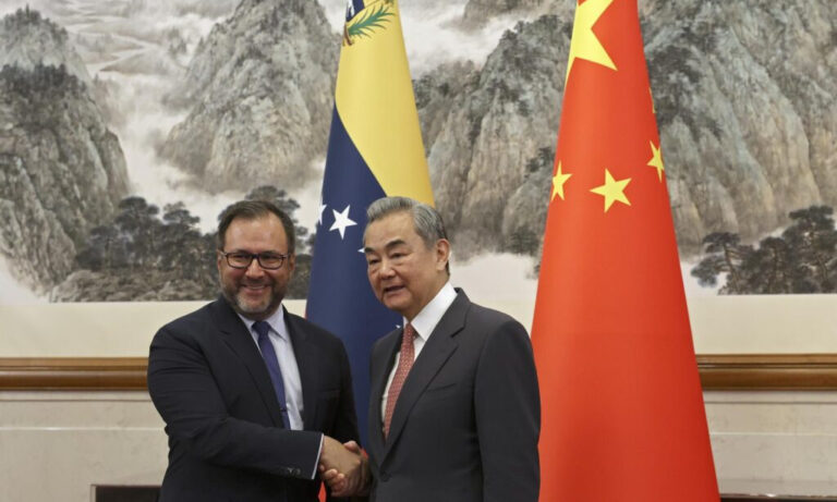 Caracas y Pekín evalúan en llamada las “amenazas, agresiones y riesgos” del Caribe