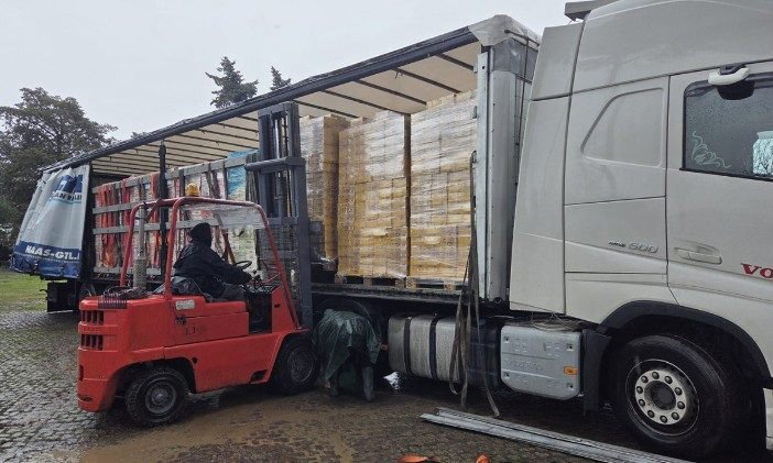 Papa León XIV envía tres camiones con ayuda humanitaria a Ucrania