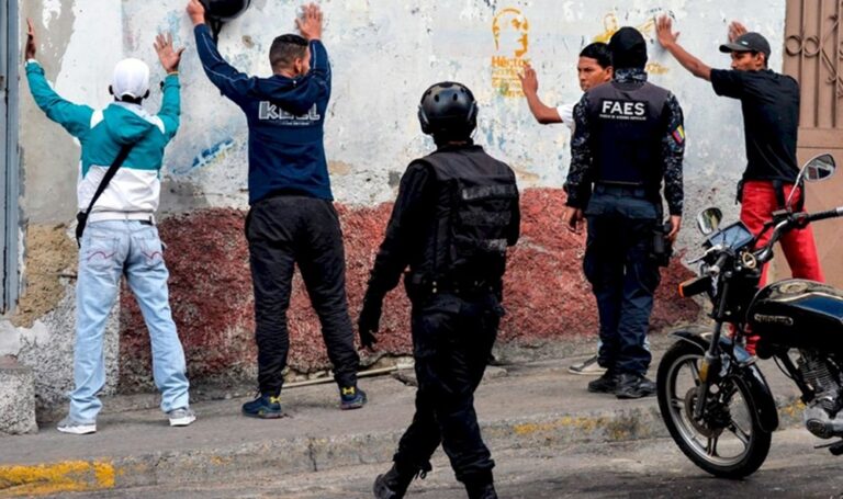 Machado considera que Türk expuso al mundo “la magnitud de la barbarie” en el país