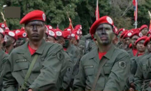 Más de mil soldados juran lealtad a Maduro ante tensiones con EE. UU.