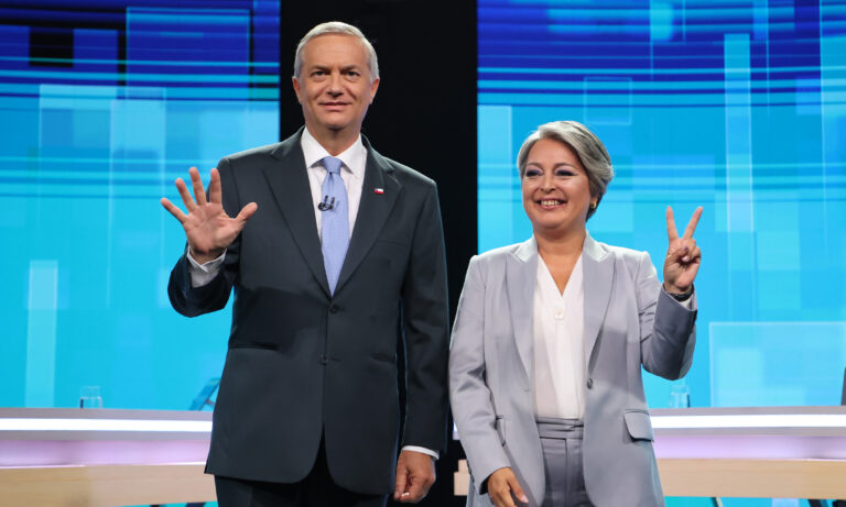 Jara y Kast se disputan la presidencia de Chile en la segunda vuelta