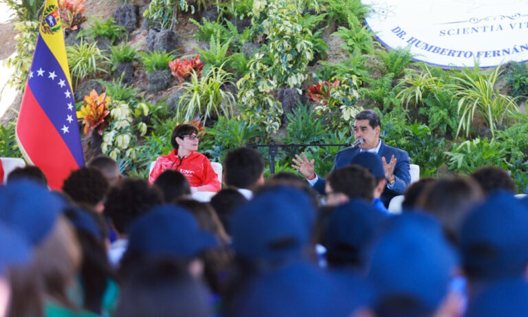 Maduro advierte que “fórmulas de mentiras” no funcionarán sobre Venezuela