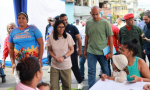 Delcy Rodríguez insiste en la unión nacional para preservar la paz