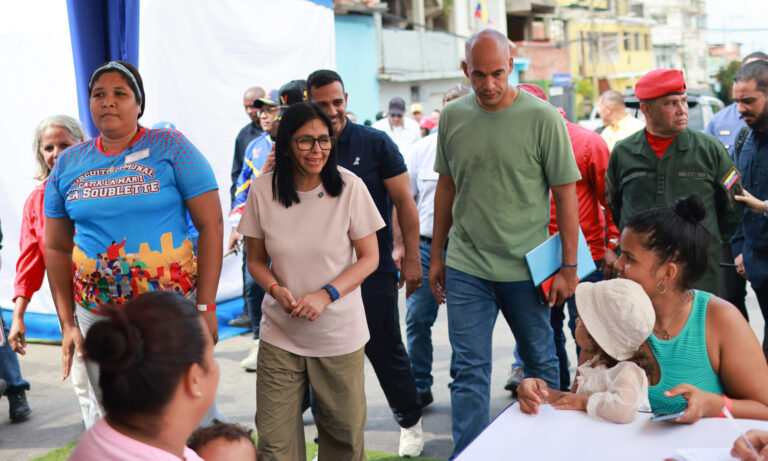 Delcy Rodríguez insiste en la unión nacional para preservar la paz
