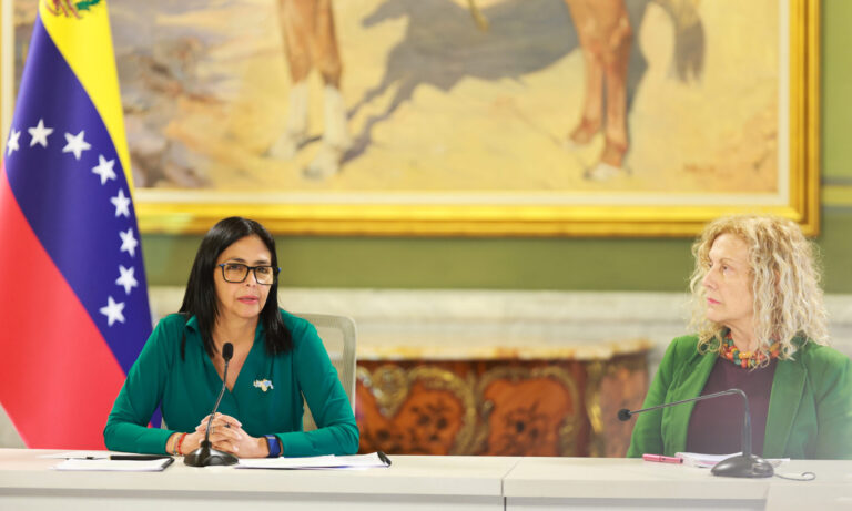 Delcy Rodríguez propone diálogo político y ordena activar el Consejo de Soberanía y Paz