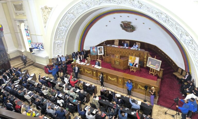 AN aprueba reforma a la Ley de Hidrocarburos en primera discusión