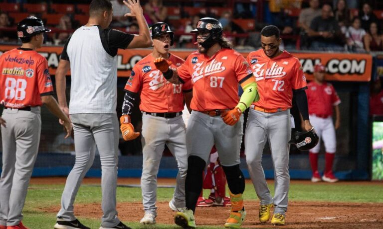 Águilas remonta 4-3 ante Cardenales y finaliza semana con victoria
