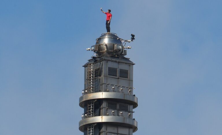 Alex Honnold recibe pago “vergonzoso” tras desafiar la gravedad escalando el Taipéi 101