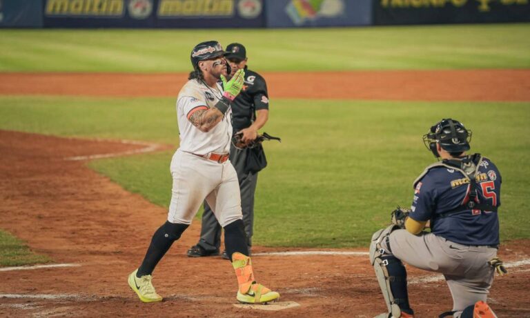 Águilas vence 7-3 a Caribes en Maracaibo con gran actuación de Andrés Chaparro