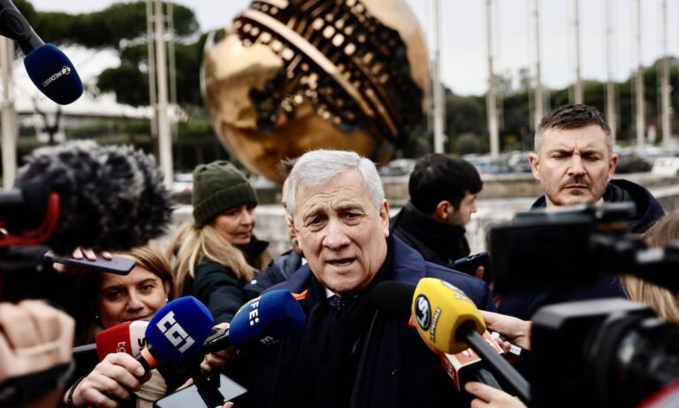 Italia nombrará embajador en Venezuela tras la liberación de 2 italianos presos