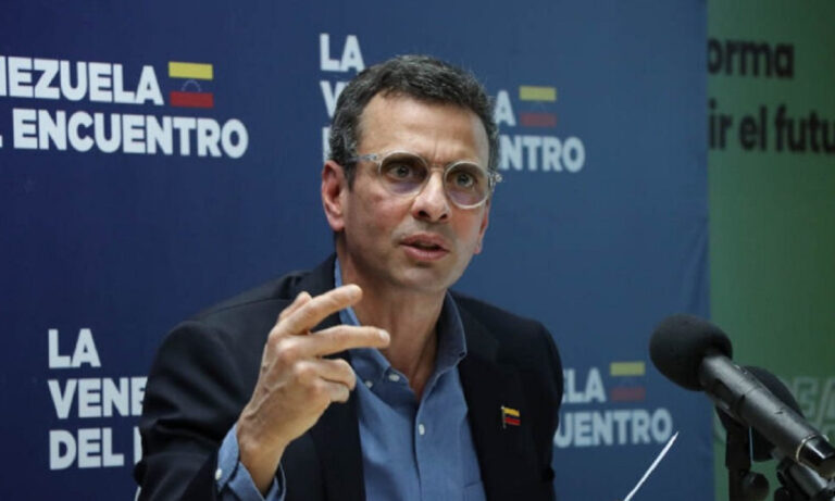 Capriles pide que la transición sea “pacífica, constitucional y respetando al pueblo”