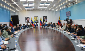 Vente Venezuela pide a los “ocupantes ilegítimos” que “respeten la transición”