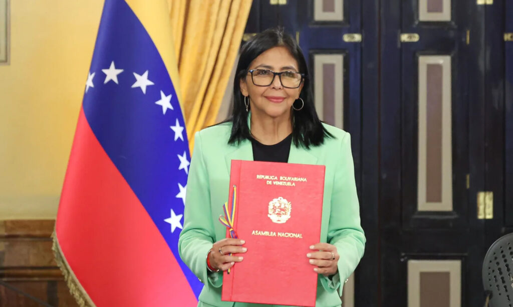 Delcy Rodríguez anuncia posible "actualización" de la Ley del Sistema Eléctrico Nacional