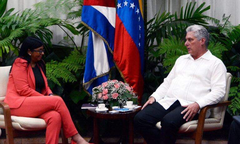 Cuba desea fortalecer la “cooperación histórica” con Delcy Rodríguez
