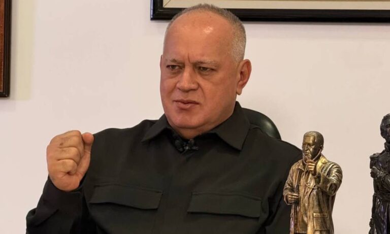 Cabello revela que “hasta ahora” son 100 los fallecidos en el ataque de EE. UU.