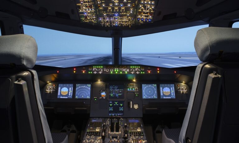 Experimenta la adrenalina de volar desde la tierra firme a través de sensaciones inolvidables