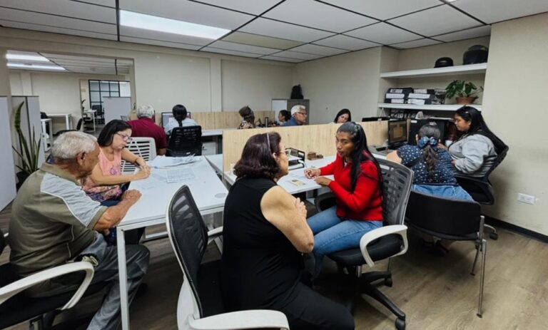 Gobernación agiliza actualización de datos para miles de jubilados y pensionados