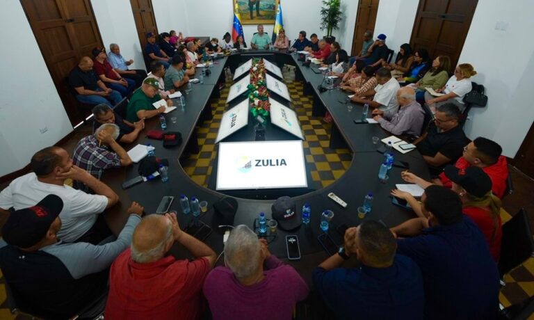 Gobernador crea 10 comisiones para garantizar operatividad de áreas prioritarias