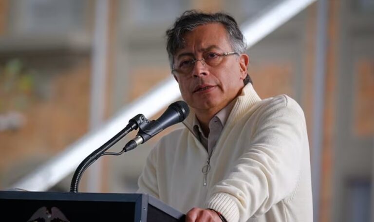 Petro: EE. UU. debe “devolver” a Maduro para que sea juzgado en Venezuela