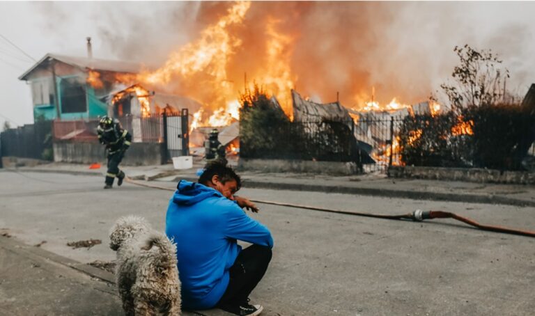 Van 18 muertos por incendios en 2 regiones del sur de Chile