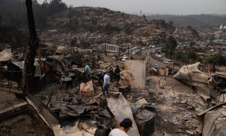Suben a 20 los muertos por fuegos del sur de Chile y detienen a sospechoso de iniciarlos