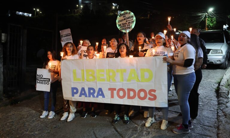 Familiares piden excarcelación de militares presos, “los grandes olvidados” en el país
