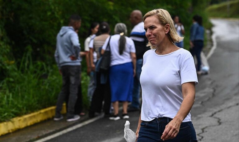 Mariana González denuncia “extorsiones” para obligar a su padre a abandonar la lucha