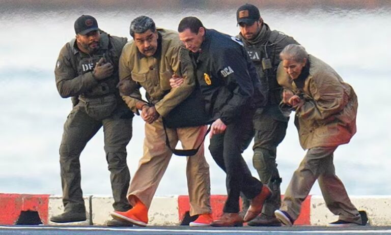 Cilia Flores pide también desestimar cargos de narcoterrorismo en EE. UU.