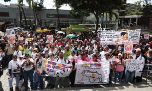 Pacientes renales denuncian ante la ONU ataque de EE. UU. a almacén con insumos
