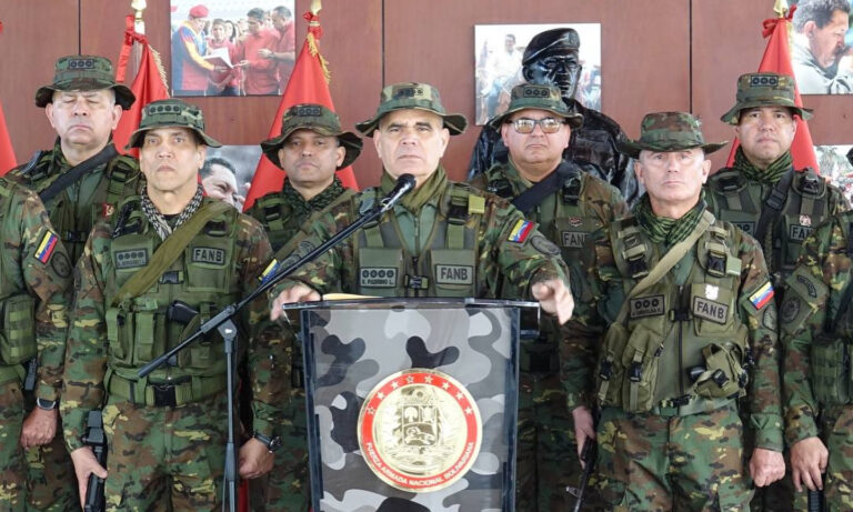 Padrino López confiesa que el país vivió días que amenazaron con “dividir a la Fanb”