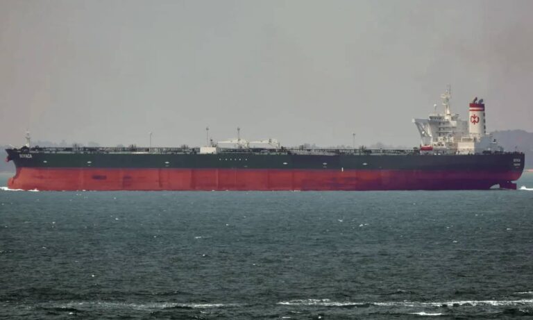 Reuters: Superpetroleros chinos con destino a Venezuela regresan a Asia sin cargar petróleo