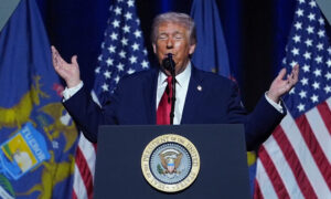 Trump desde Michigan: “Estamos ayudando y rescatando a Venezuela”
