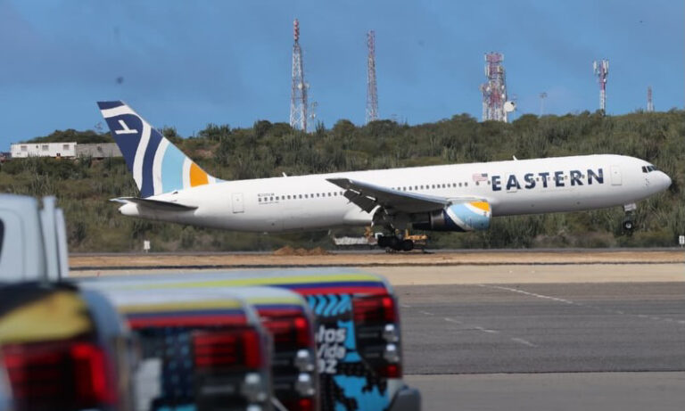 Llegan a Maiquetía 128 migrantes venezolanos deportados por EE. UU.